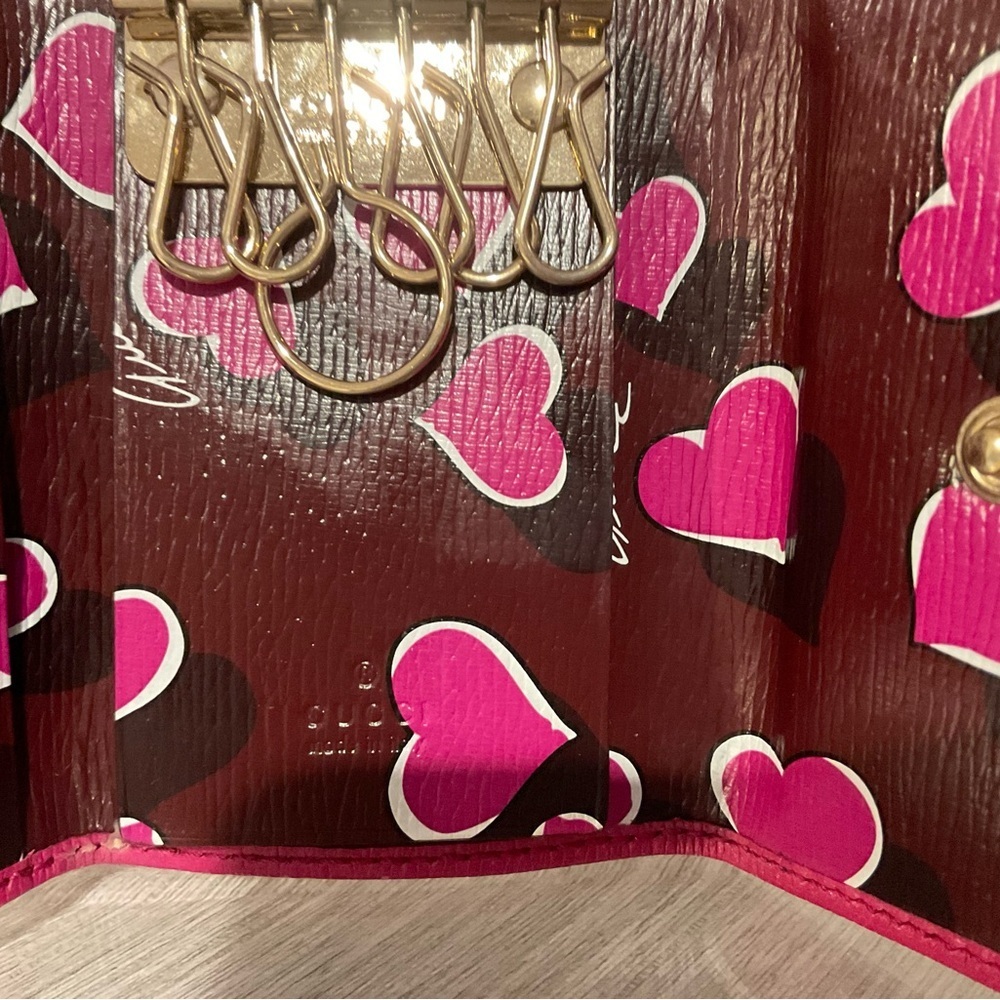 GUCCI Lovely Hearts Pink Leather Key Case - Picture 7 of 7